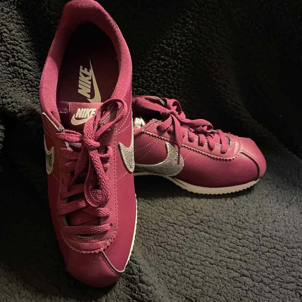 Women’s Nike shoes